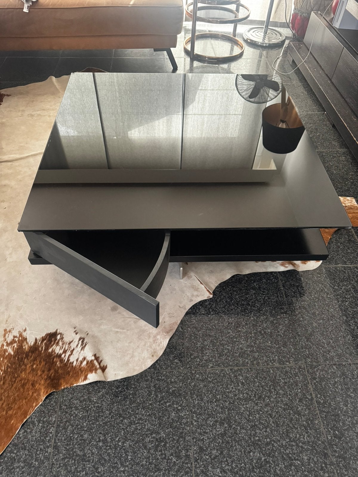 Hülsta glanzend zwarte salontafel, Ophalen, 50 – 75, Gebruikt, Vierkant