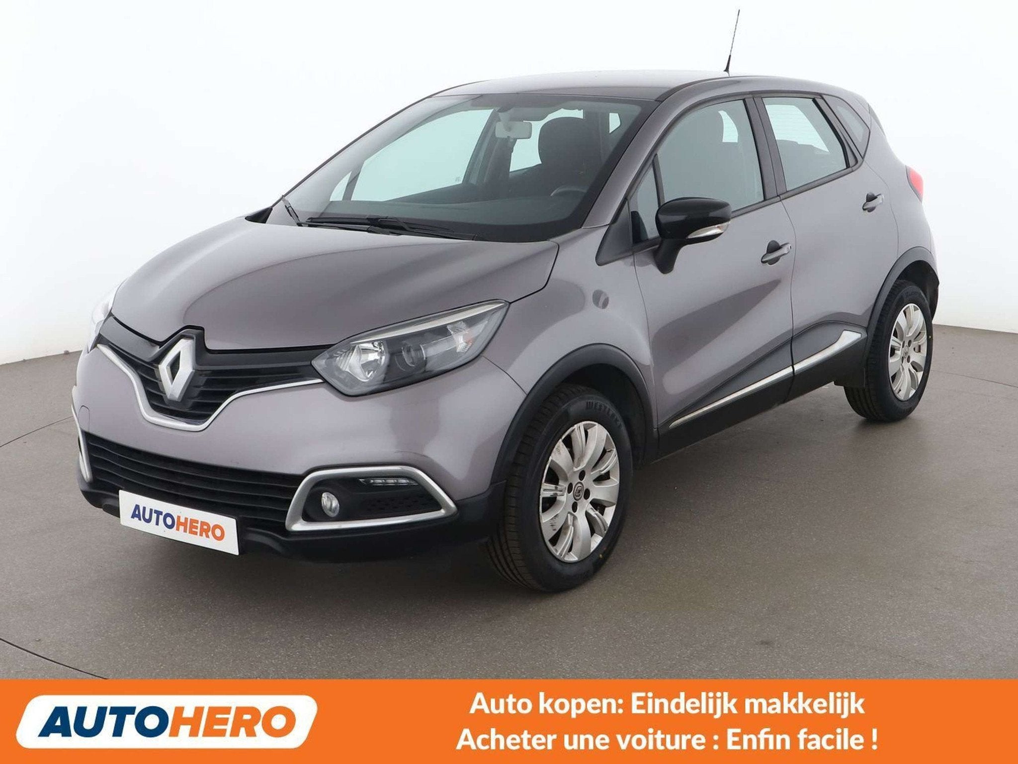 Renault Captur 0.9 Energy Zen (bj 2017), Voorwielaandrijving, Stof, Gebruikt, Zwart