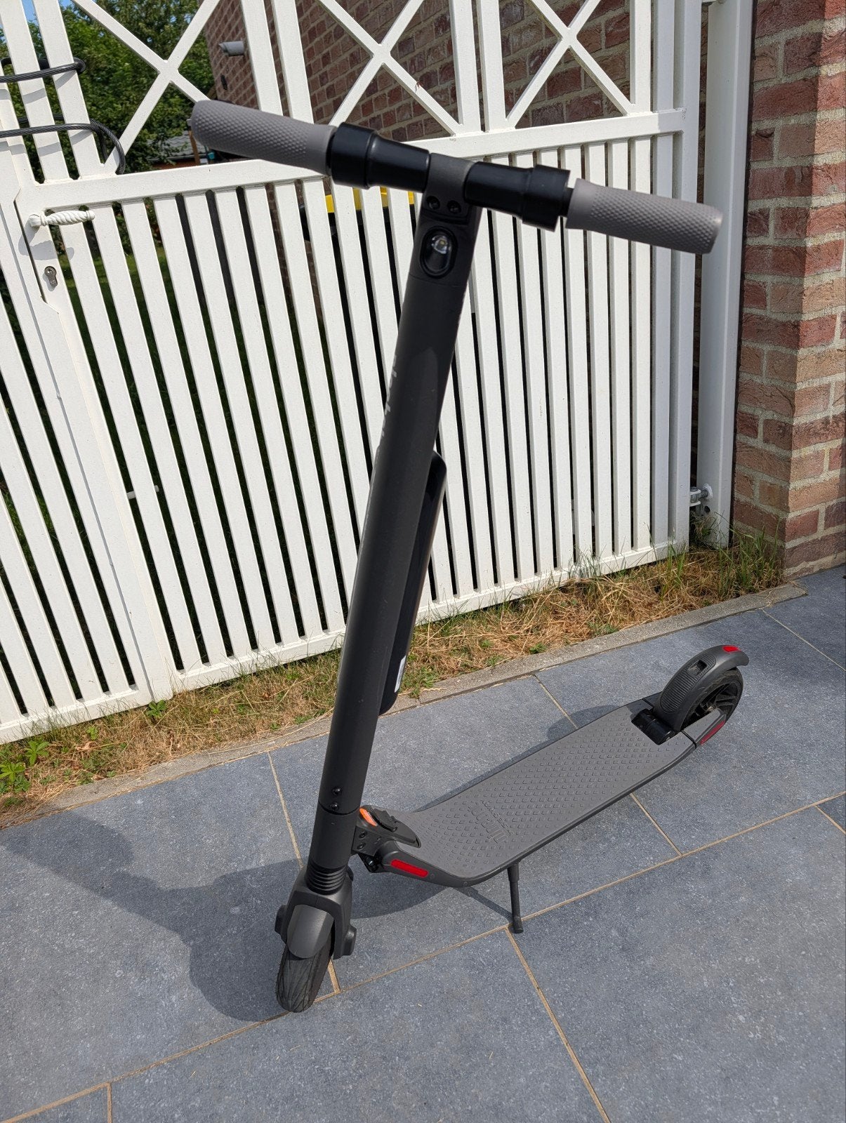 Trotinette Segway ninebot ES4 peu de km +-130, Vélos & Vélomoteurs, Trottinettes, Enlèvement, Comme neuf, Step simple, Segway Ninebot