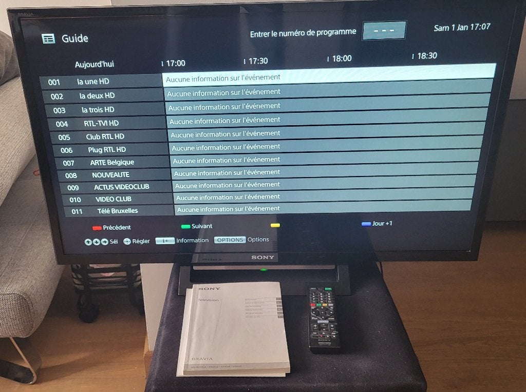 TV SONY BRAVIA  81 cm (32"), TV, Hi-fi & Vidéo, LED, HD Ready (720p), 80 à 100 cm, Enlèvement