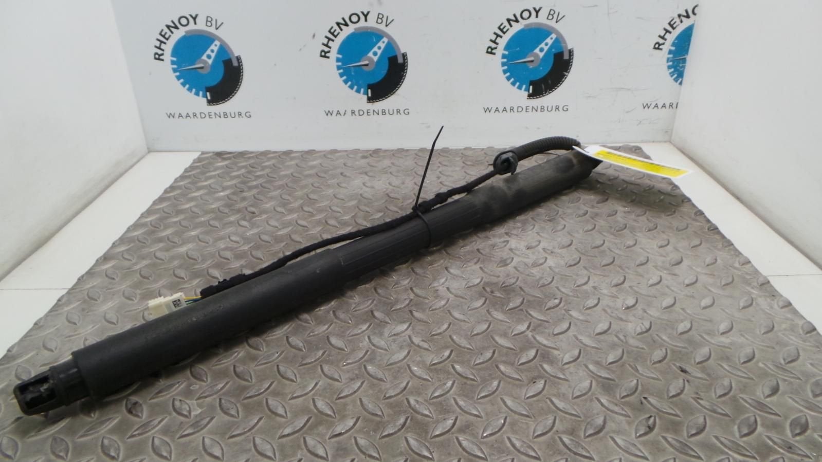 BMW 3 SERIES ACHTERKLEP GASVEER / ELEKTRISCHE SPINDEL 2014, Ophalen of Verzenden, Gebruikt, ARN erkend