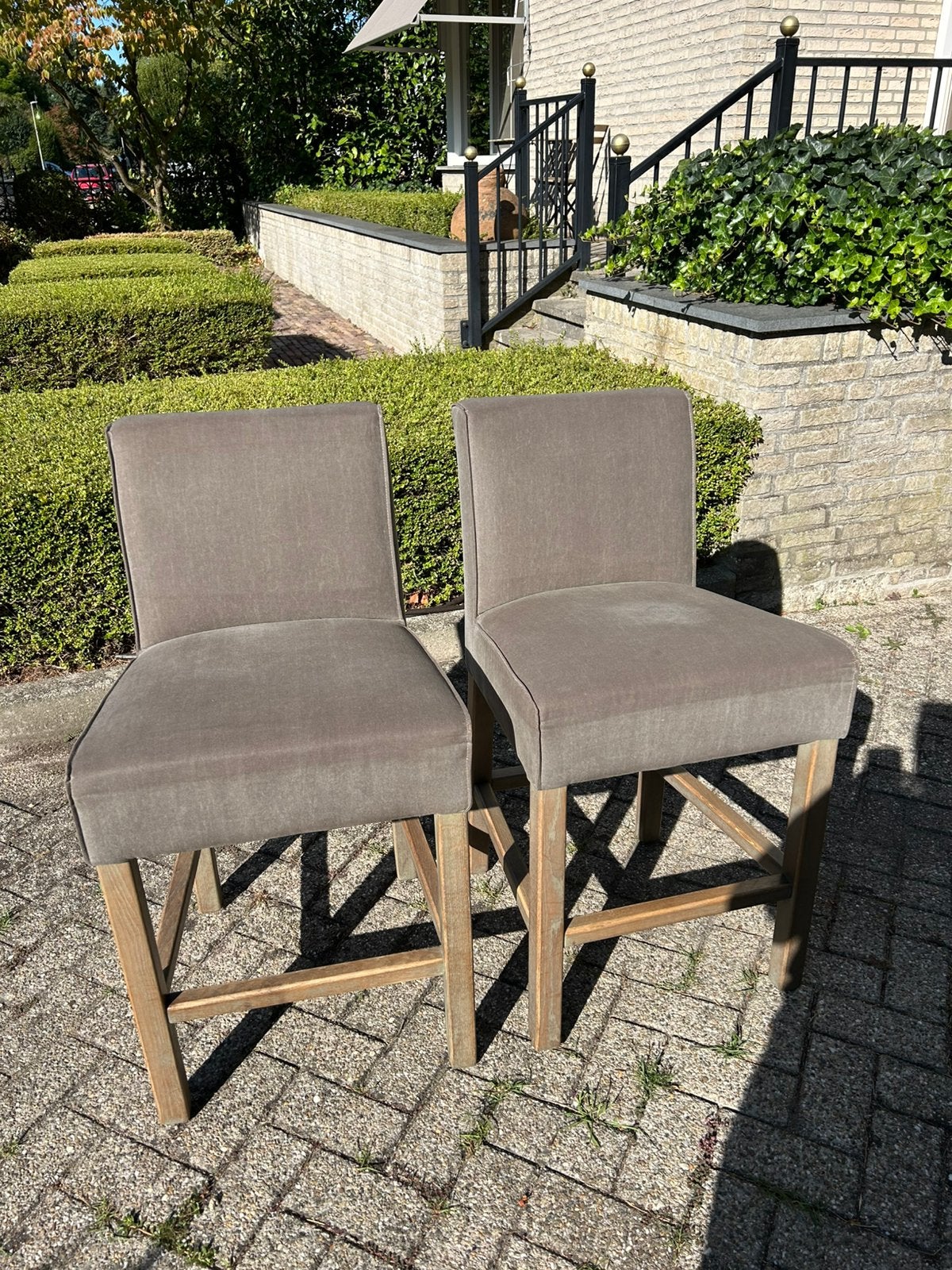 KOOPJE 2 mooie stevige barkrukken, Ophalen, Gebruikt, 60 tot 90 cm, Hout