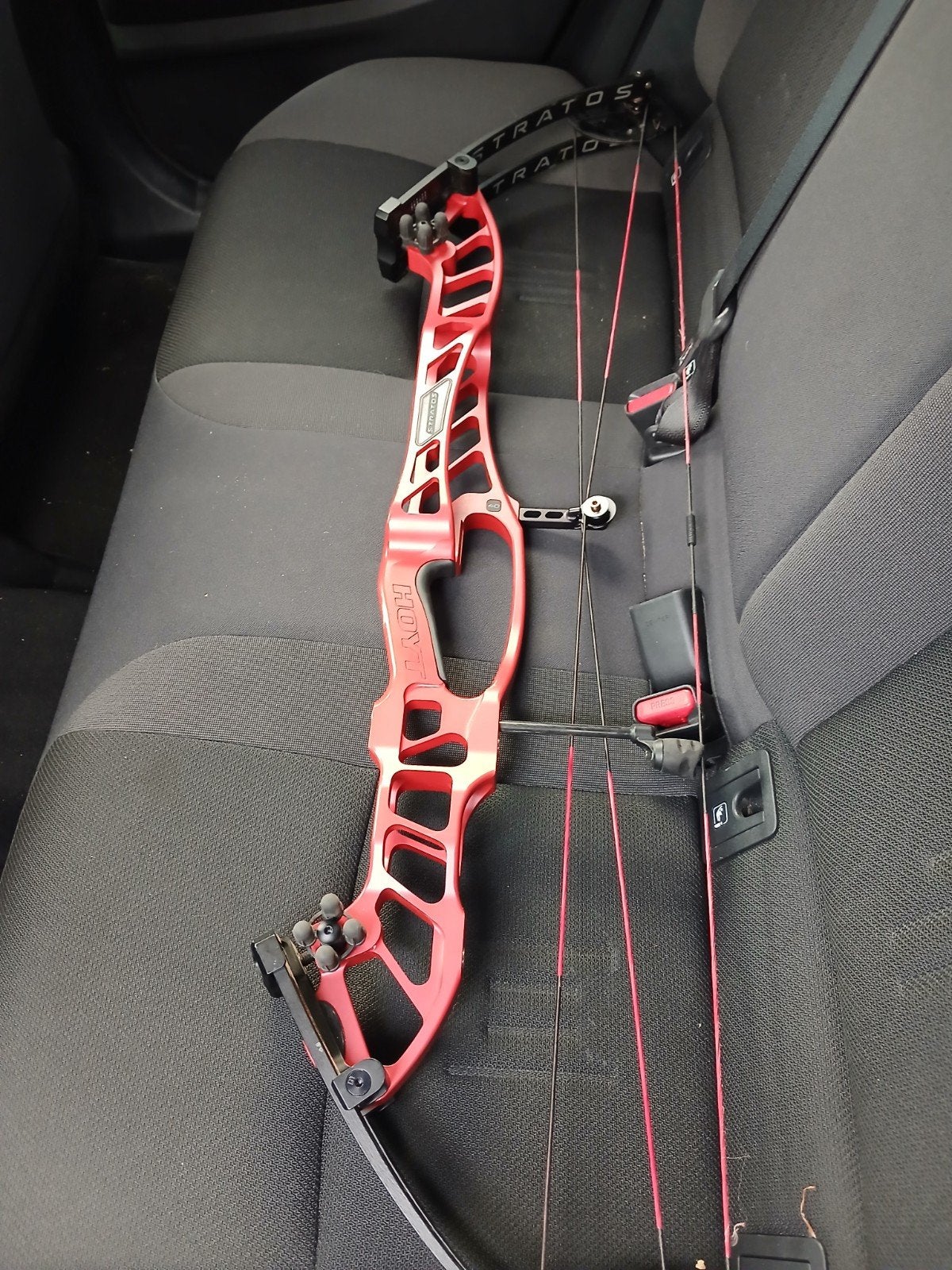 Hoyt stratos te koop, Ophalen