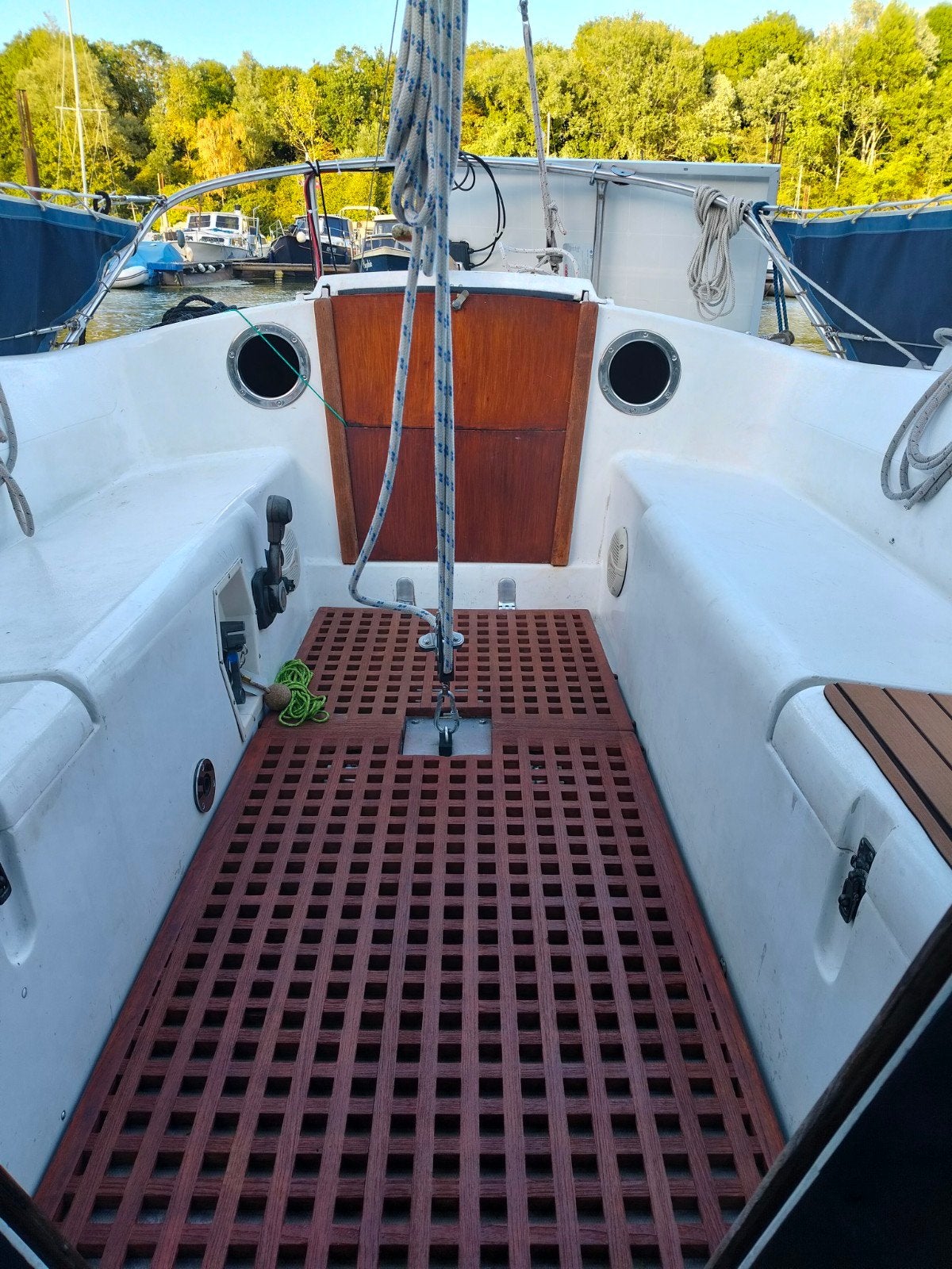 Voilier delanta 76, Dieptemeter