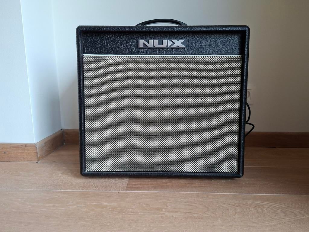 Nux Mighty 60 gitaarversterker, Musique & Instruments, Enlèvement, Comme neuf, Guitare, 50 à 100 watts