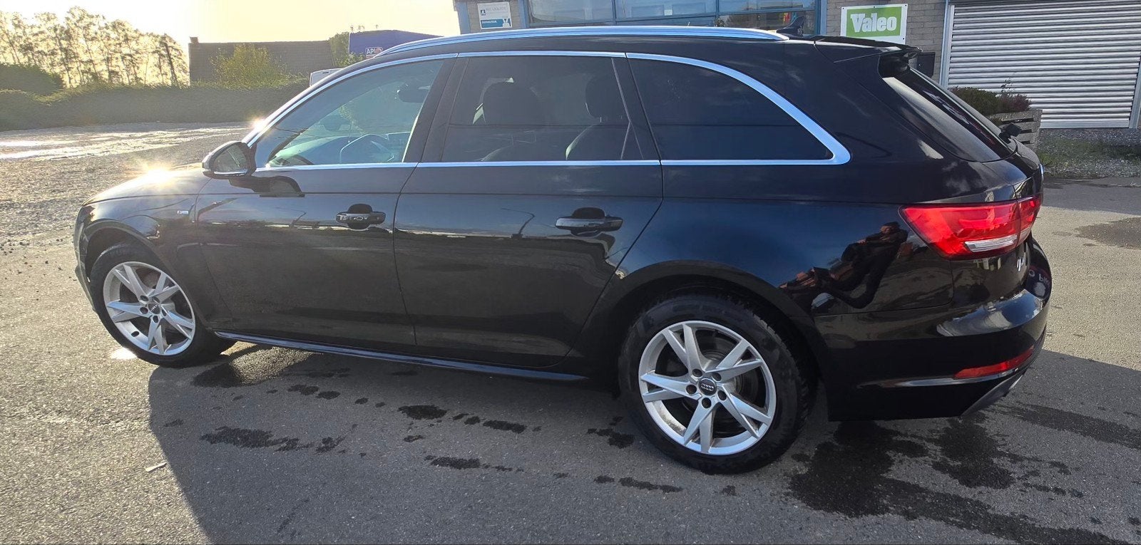 Audi A4 Avant SLine 150cv, Autos, Cuir, Achat, Carnet d'entretien, A4