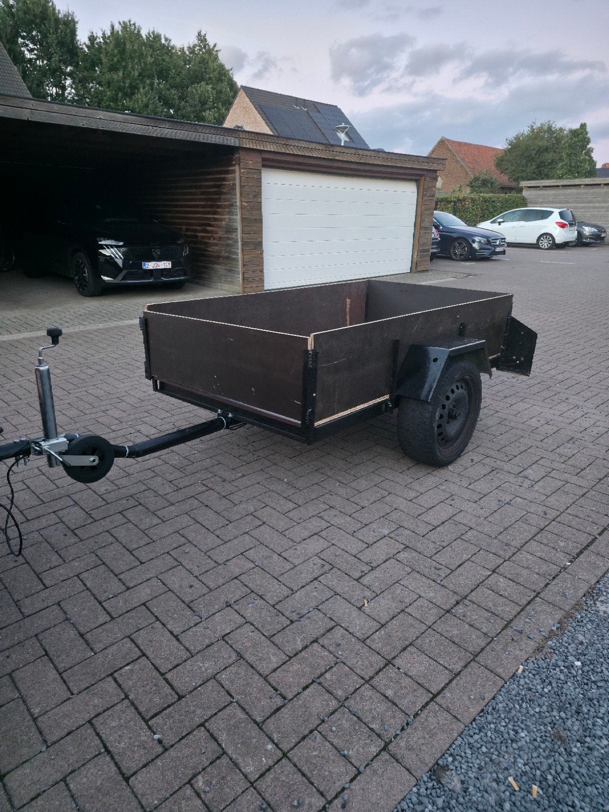 vernieuwde aanhangwagen, Auto diversen, Ophalen