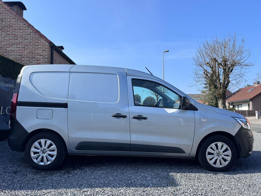 Renault Kangoo - 2022 - 3250 km, Autos, Camionnettes & Utilitaires, Argent ou Gris, Achat, Euro 6, Entreprise