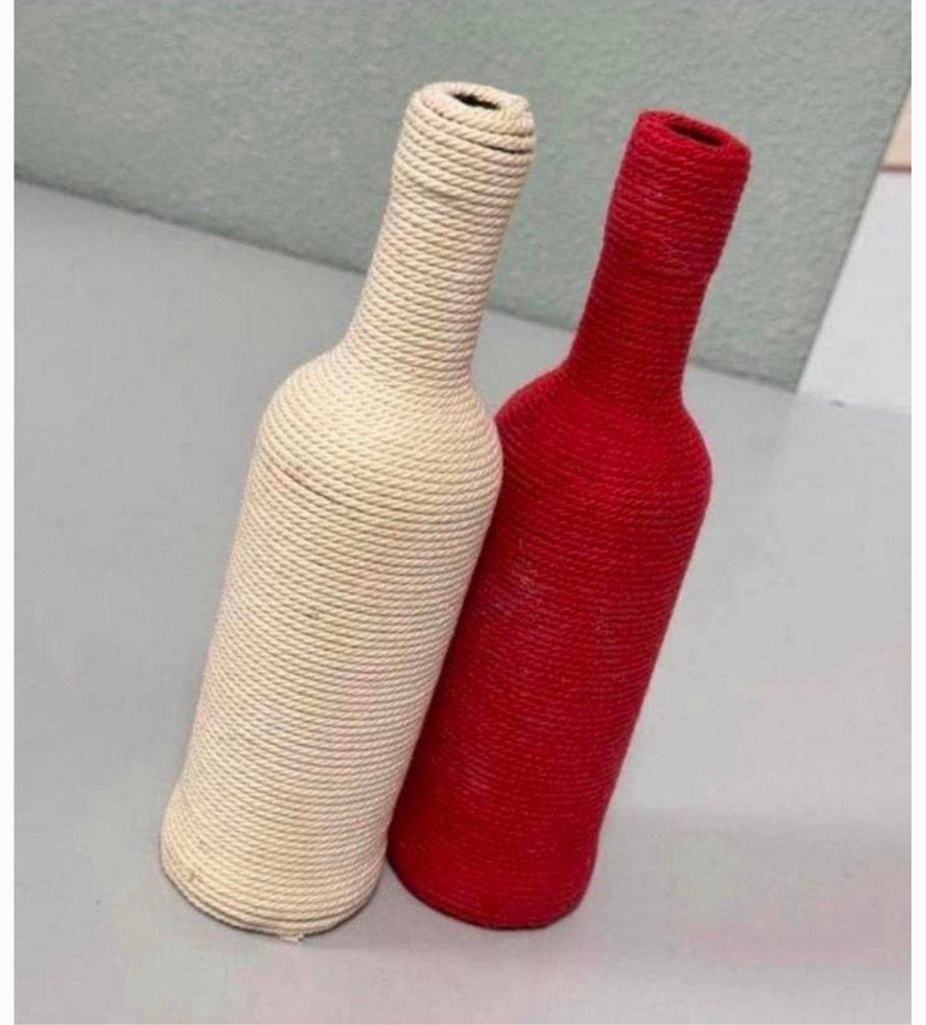 2x deco decoratie vaas flesjes bierfles met wol touw vazen, Ophalen of Verzenden