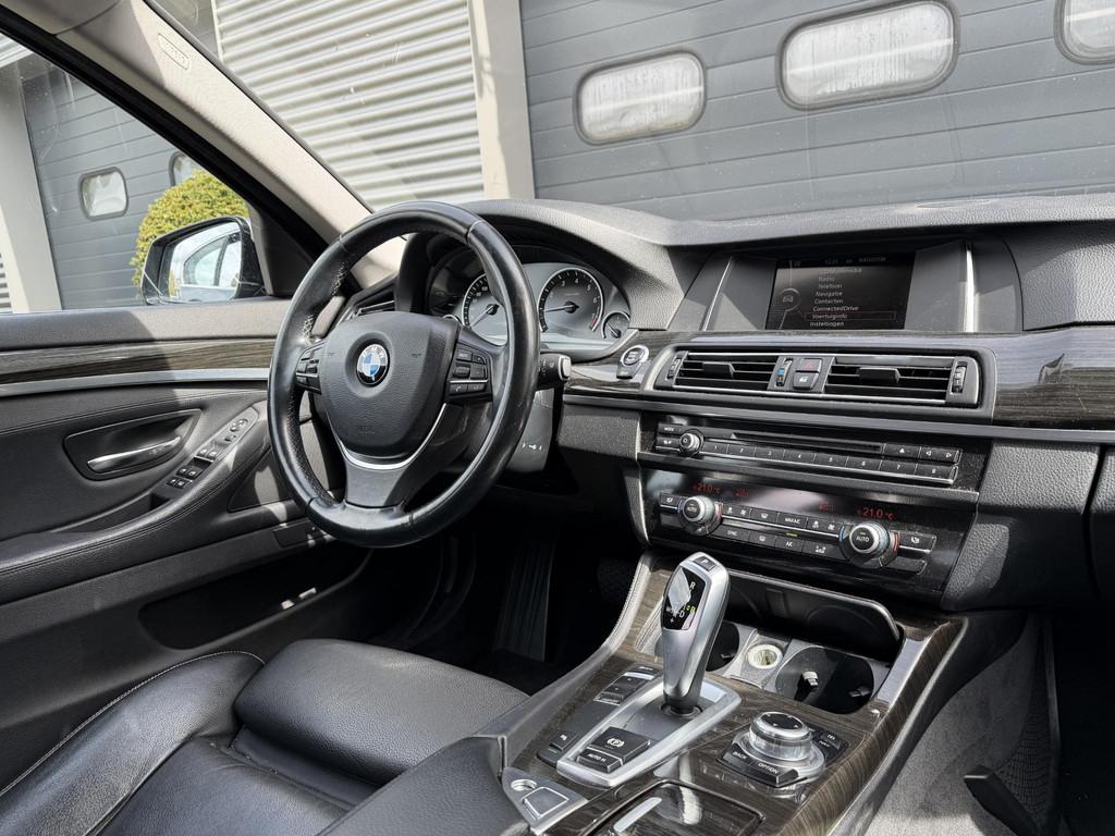 BMW 5 Serie 520i Last Minute Edition (automatique), Autos, Argent ou Gris, Entreprise, 2000 kg, Noir