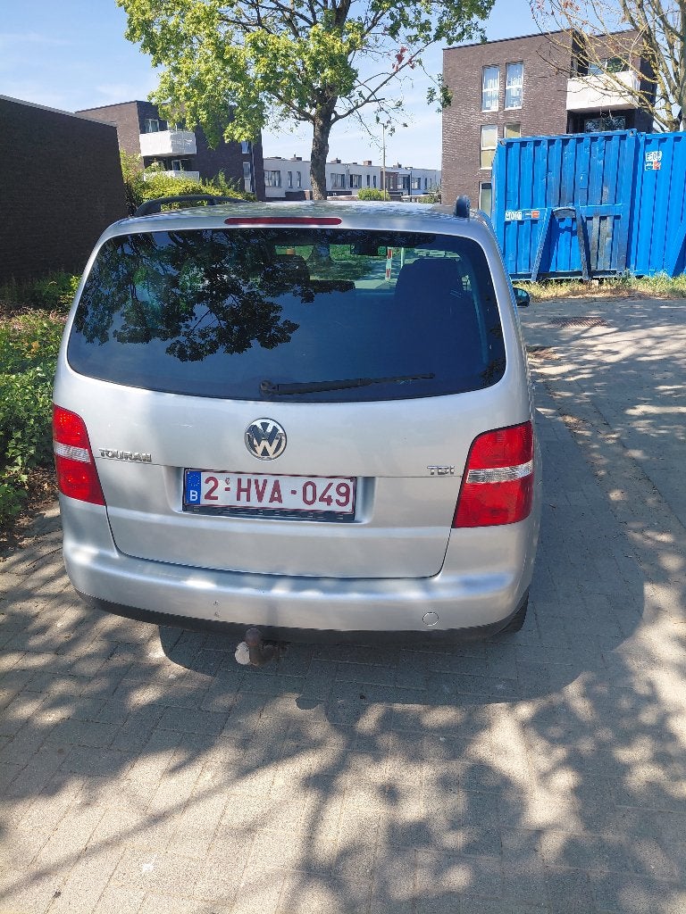 volkswagen touran(7 plaatsen), Argent ou Gris, Achat, 7 places, Boîte manuelle