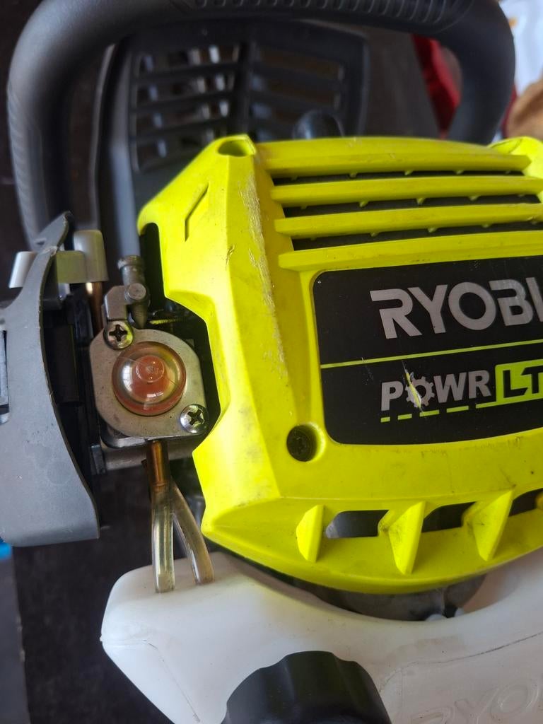 Ryobi haagschaar, Avec fonction de déchiquetage, Porté à la main, Enlèvement, Utilisé
