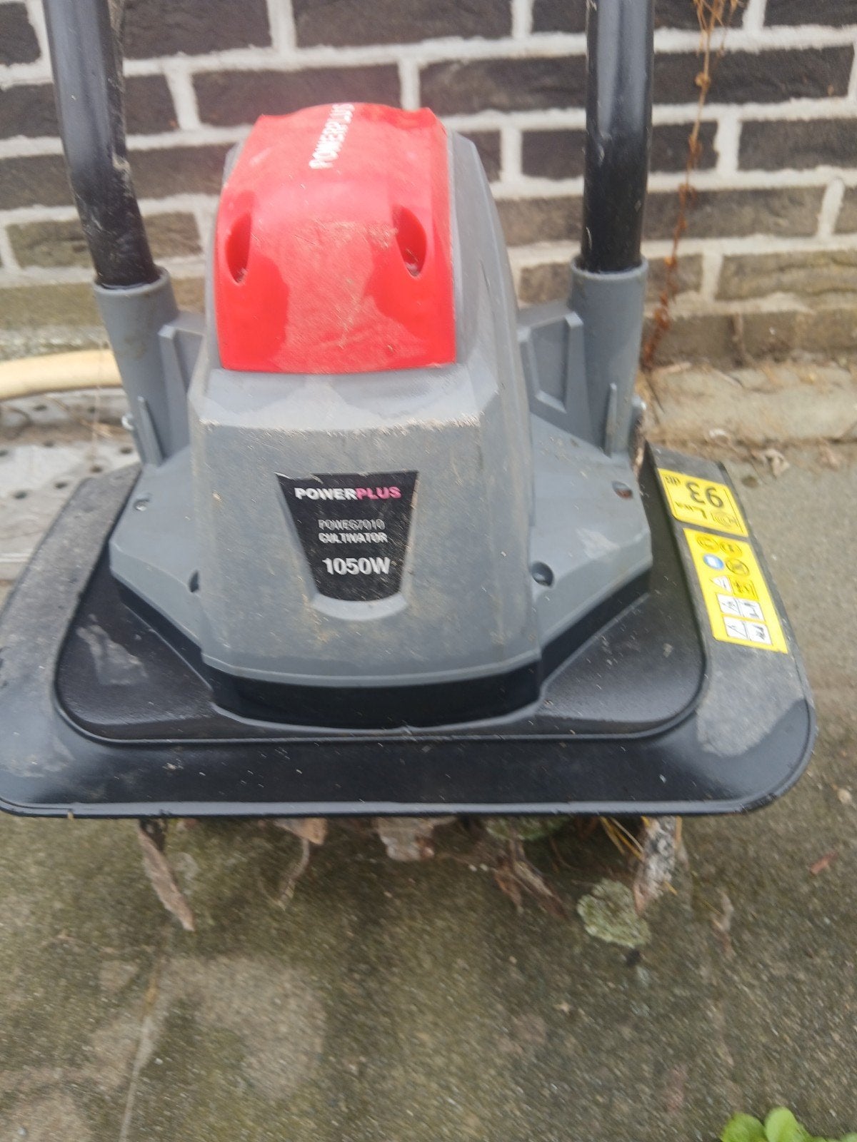 tuinfrees 1050w, Ophalen, Gebruikt
