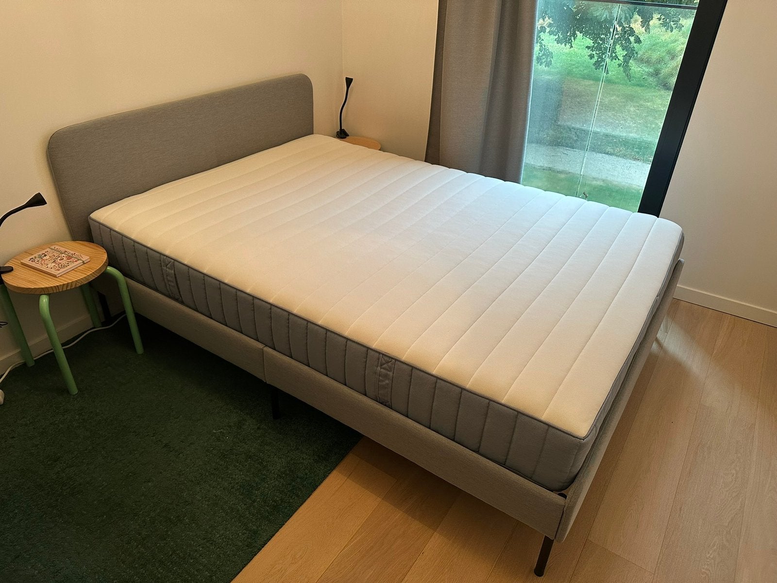 IKEA SLATTUM bed 140x200 + matras, Huis en Inrichting, Slaapkamer | Bedden, Ophalen, Tweepersoons, 140 cm, Zo goed als nieuw