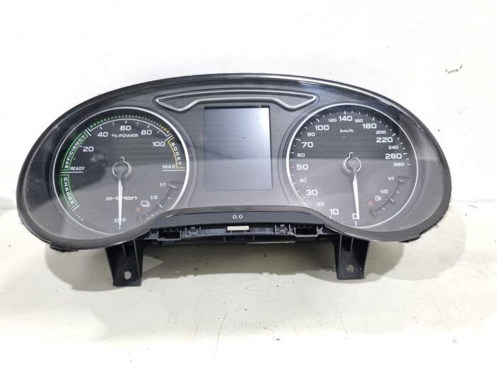 Instrumentenpaneel van een Audi A3, Gebruikt, -, -, -