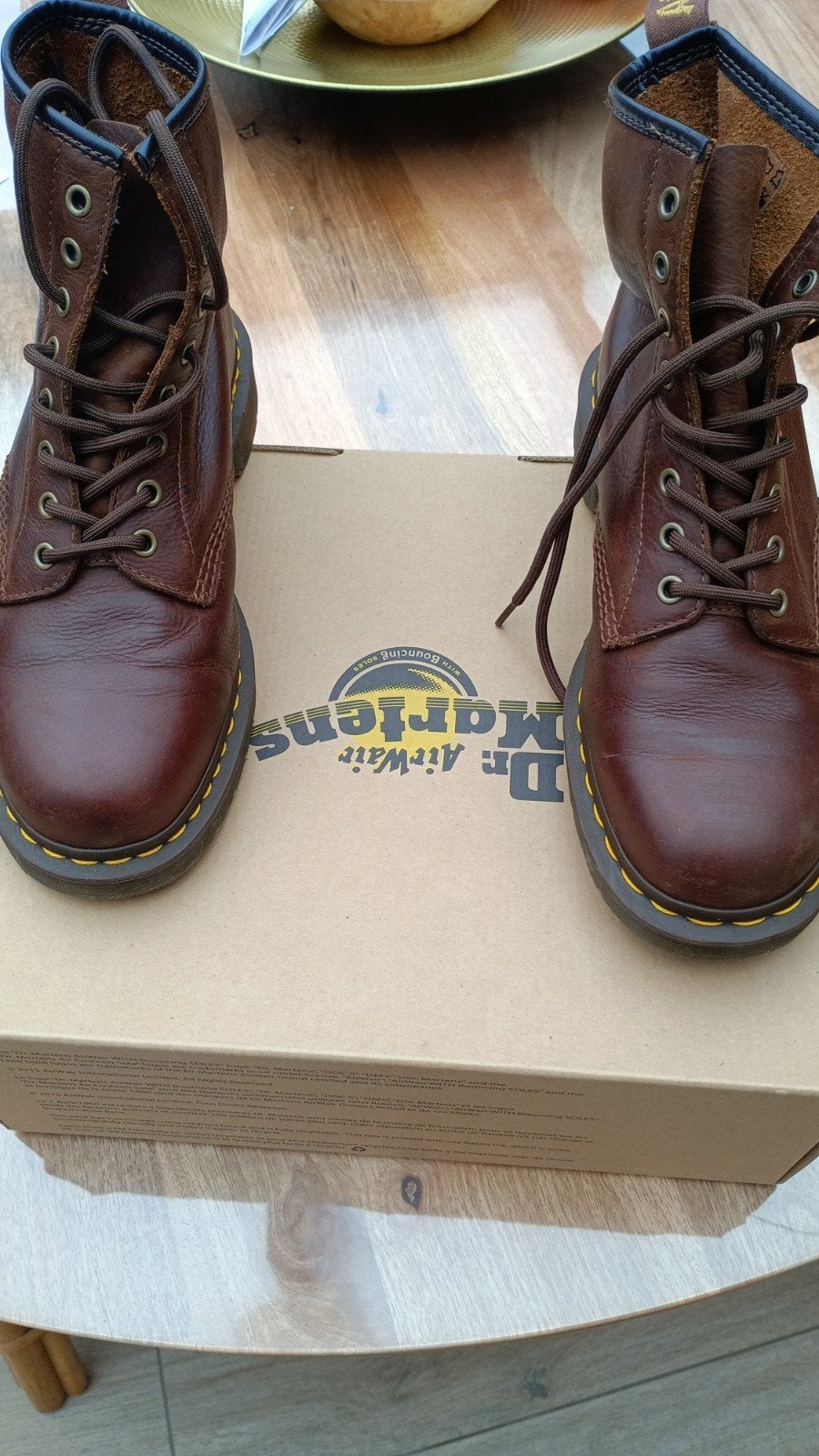 dr Martens maat 44 nieuwstaat nwpr 280€ zie foto's, Kleding | Heren, Ophalen, Bruin, Zo goed als nieuw, Dr. Martens