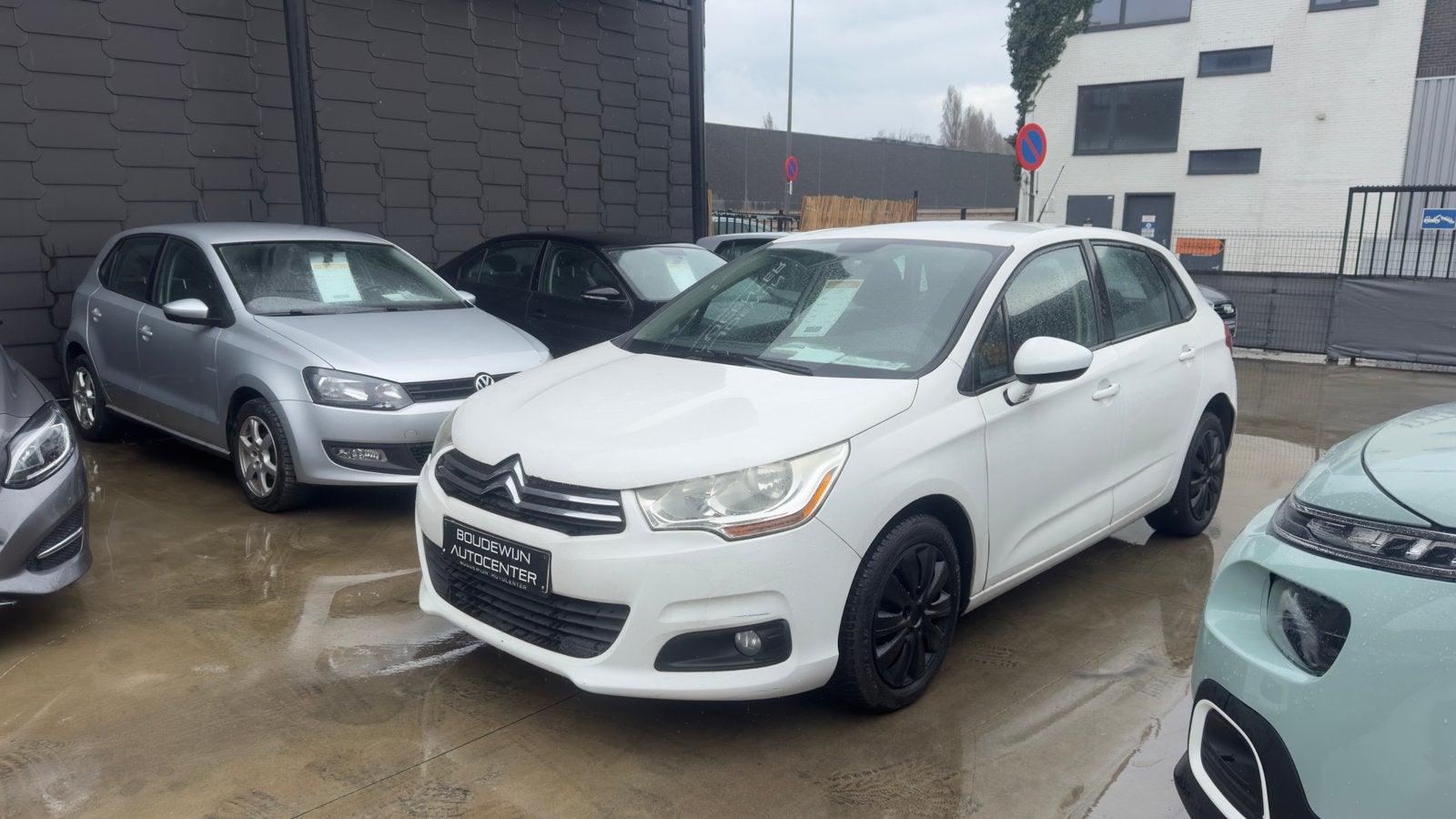 Citroën C4 1.4Benzine 2012 151.xxxkm/Airco,Cruisecontol, Auto's, Voorwielaandrijving, Stof, Zwart, Wit