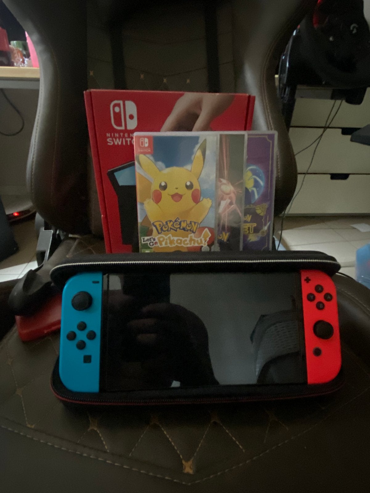 Switch oled met games, Games en Spelcomputers, Ophalen, Zo goed als nieuw, Switch OLED, Met games