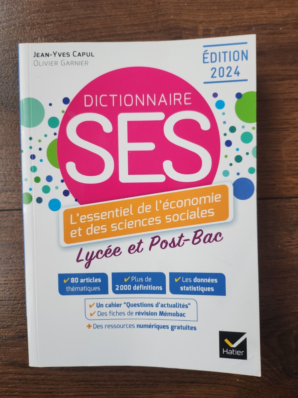 Dictionnaire Économie, Livres, Livres scolaires, Enlèvement, Comme neuf, Secondaire, Économie