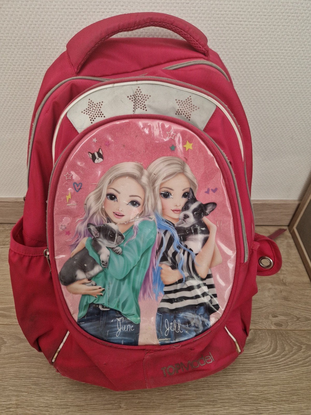Cartable fille "Top Model", Enlèvement