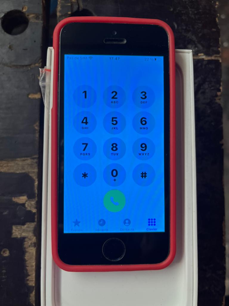 Recherche conseil pour un IPHONE 13 !, Télécoms, Téléphonie mobile | Marques Autre, Enlèvement, Comme neuf