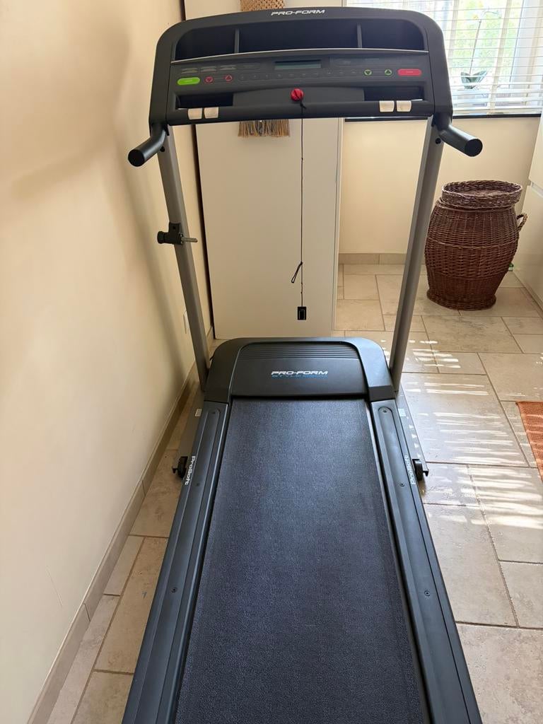 Professionele loopband, Ophalen, Zo goed als nieuw, Loopband