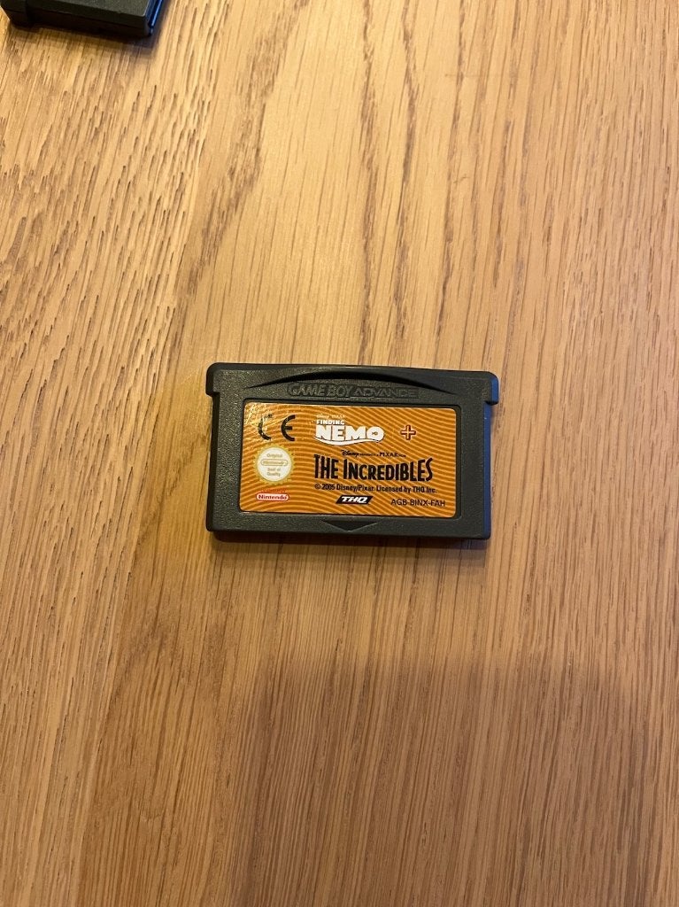 GBA finding Nemo + The Incredibles, Consoles de jeu & Jeux vidéo, Jeux | Nintendo Game Boy, 1 joueur, Enlèvement, Utilisé, Plateforme