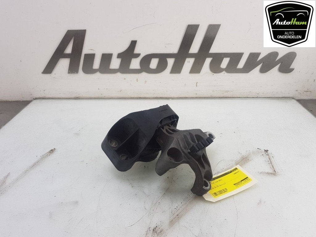 MONTAGE MOTEUR Renault Clio IV (5R) (01-2012/08-2021), Utilisé, Renault