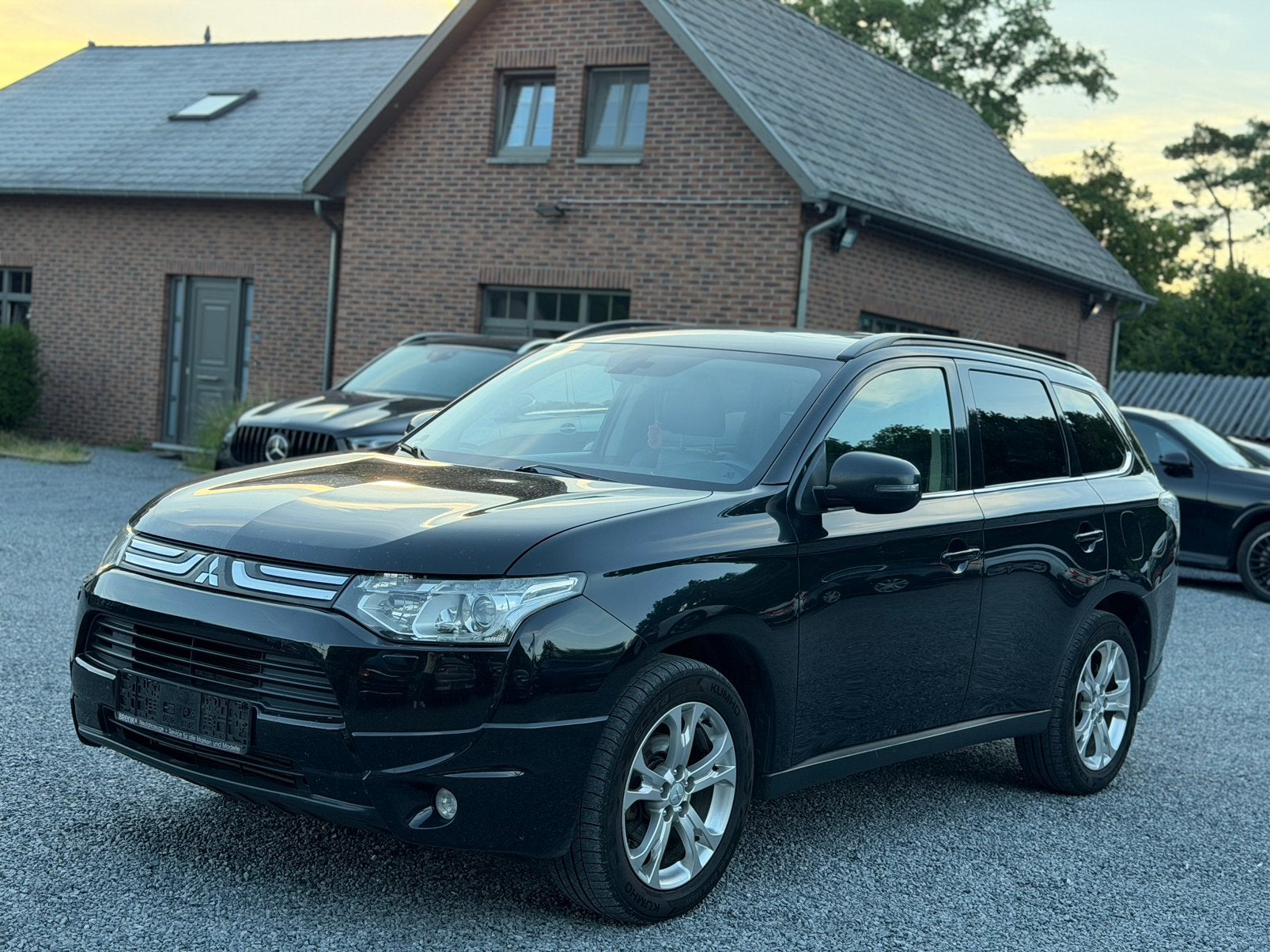 MITSUBISHI OUTLANDER - AUTOMAAT - 7 ZITPLAATS - 4x4, Auto's, Automaat, Euro 5, Leder, Bedrijf