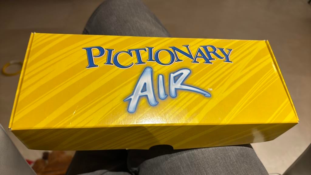 Pictionary Air gezelschapspel, Hobby en Vrije tijd, Ophalen, Zo goed als nieuw