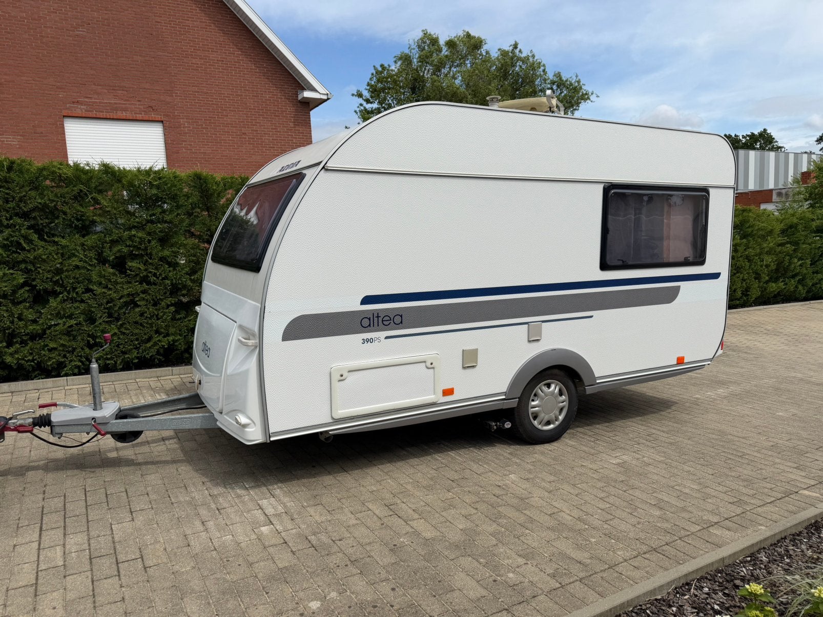 Adria Altea 390 PS, met voortent, mooie staat!, Schokbreker, 750 - 1000 kg, Particulier, Adria