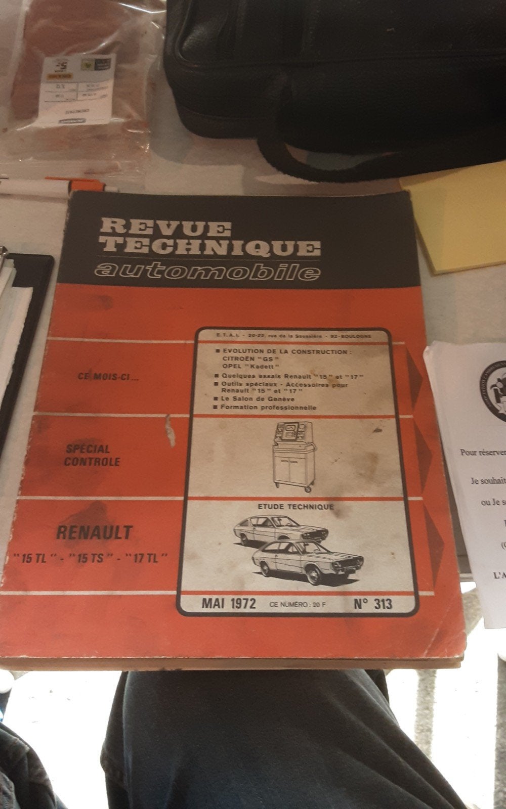 Renault 15 17 rta, Boeken, Ophalen of Verzenden, Gelezen, Renault