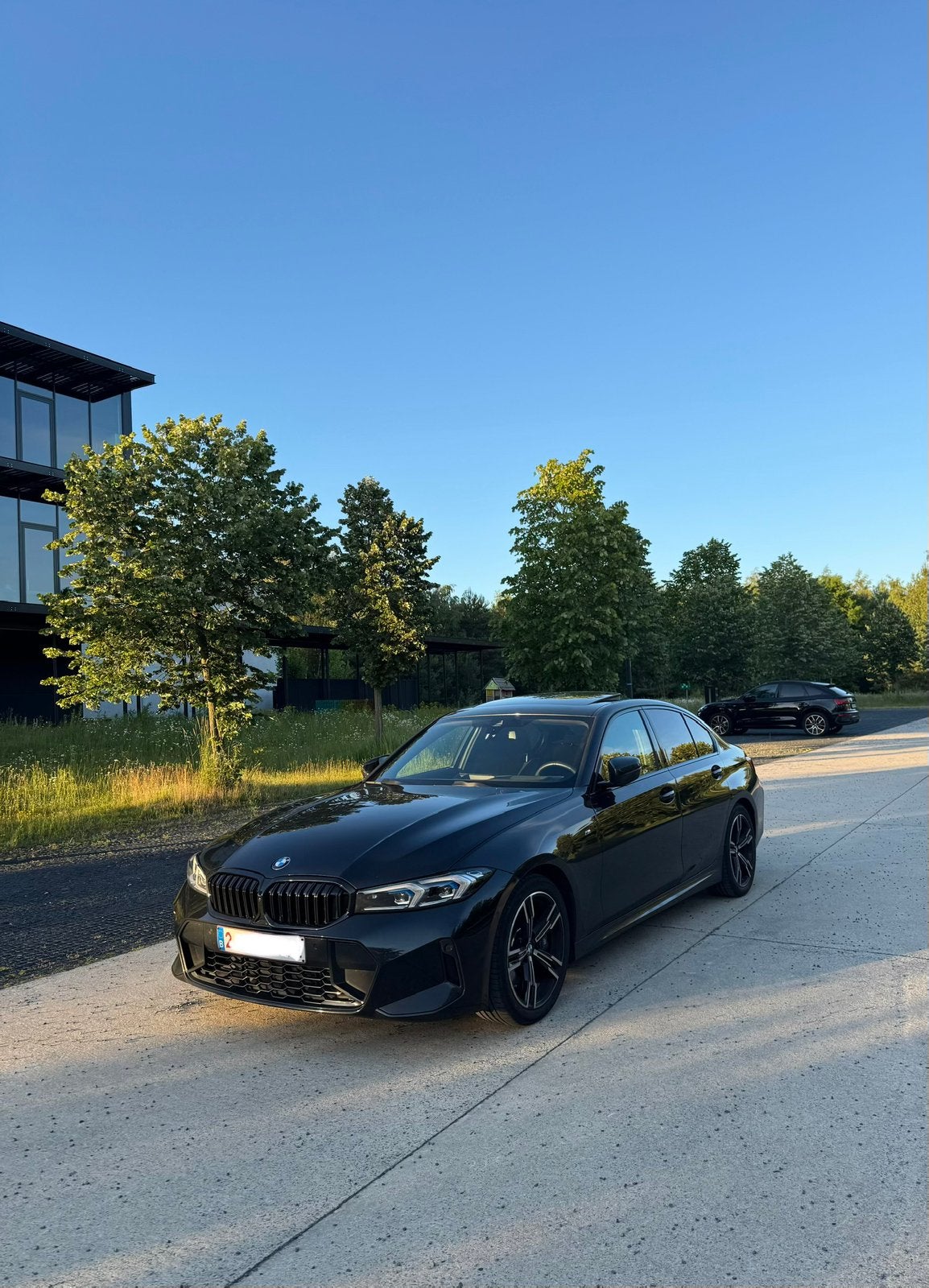 ENSEMBLE SPORT AVEC OPTIONS COMPLÈTES POUR LA BMW 320d, Autos, 2220 kg, Euro 6, 0 kg, 5 portes