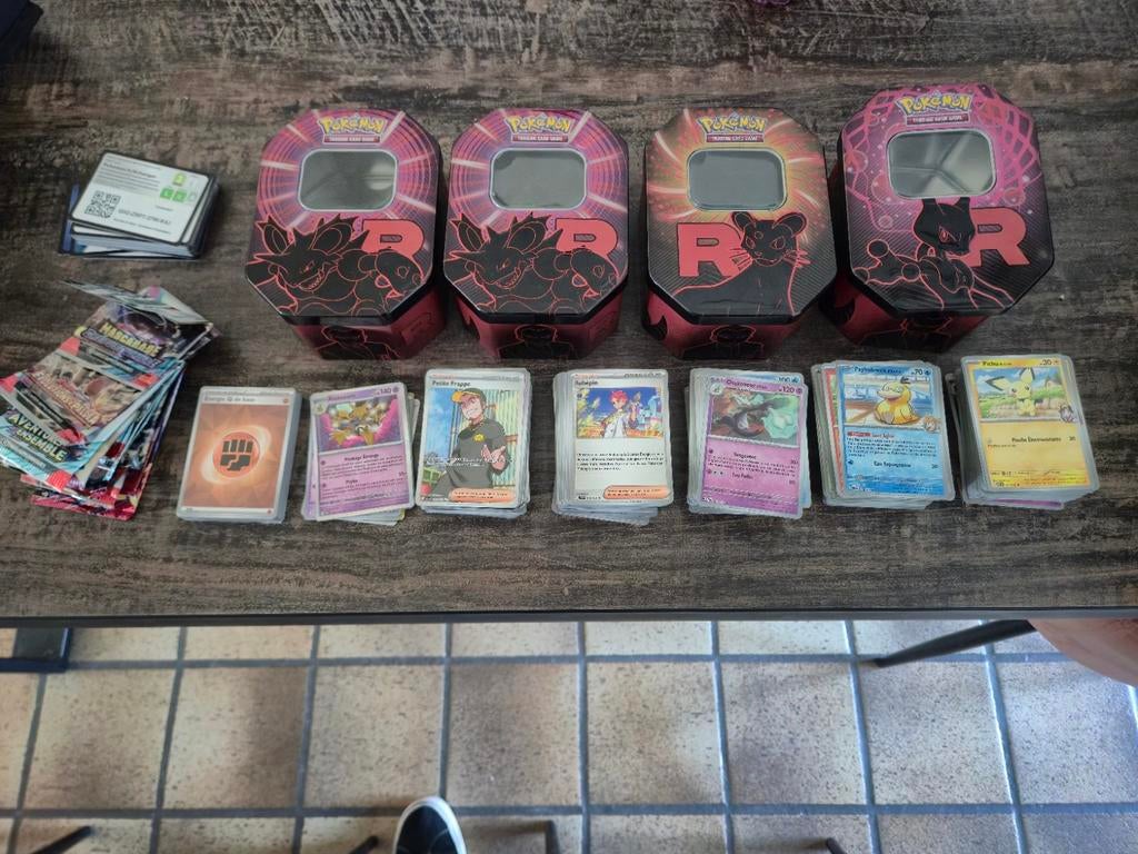 Lot de cartes Pokémon (+- 550 cartes), Hobby & Loisirs créatifs, Jeux de cartes à collectionner | Yu-gi-Oh!