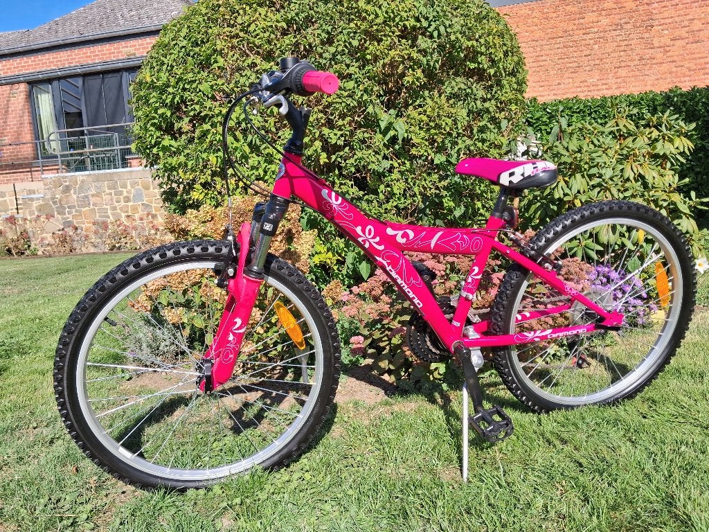 Vélo fille 9-12 (24 pouces) très bel état, Enlèvement, Comme neuf