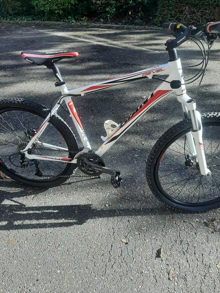 mountainbike  giant, Enlèvement, Hommes, Frein à disque, Giant
