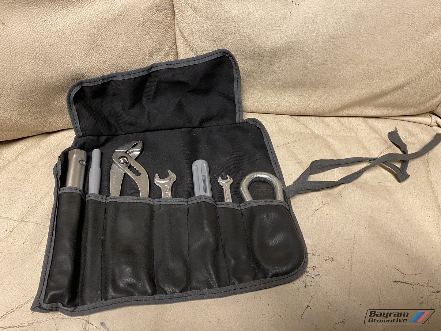 Bmw E36 touring gereedschap set on board E30 E46 3-serie E91, Autos : Pièces & Accessoires, Habitacle & Garnissage, -, Utilisé