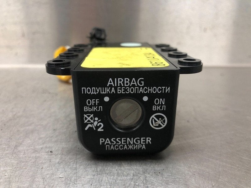 VEROUILLAGE AIRBAG Mitsubishi ASX (|8610A134|), Utilisé, Mitsubishi