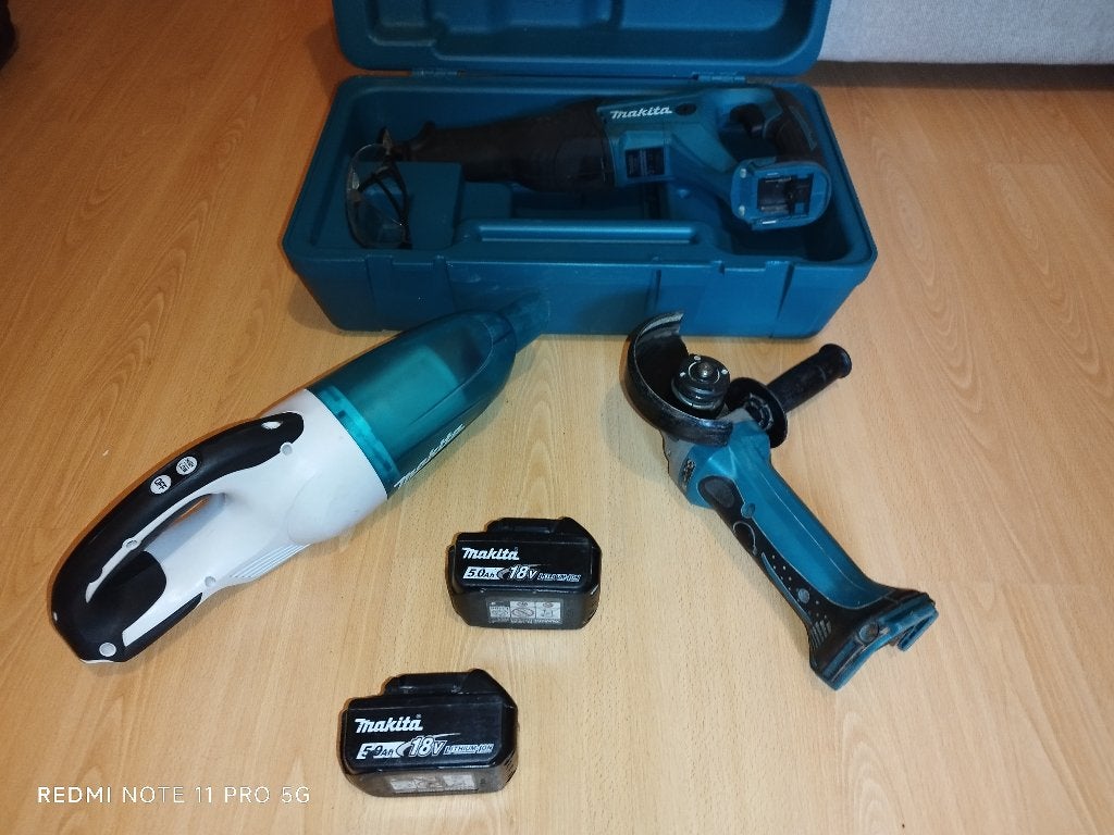 3 Electroportatifs Makita, Enlèvement, Utilisé, Scie, Makita