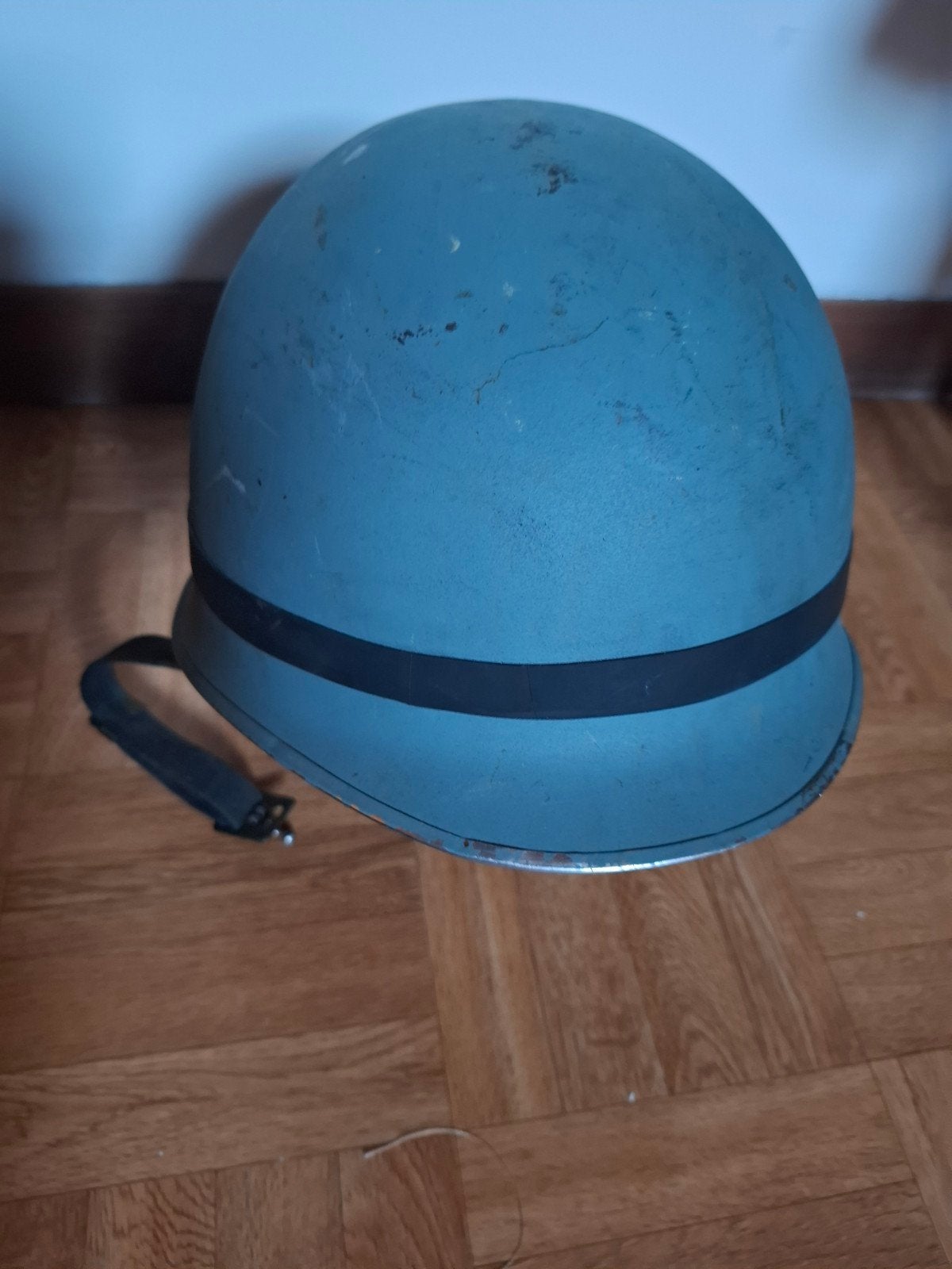 Casque militaire belge, Collections, Enlèvement
