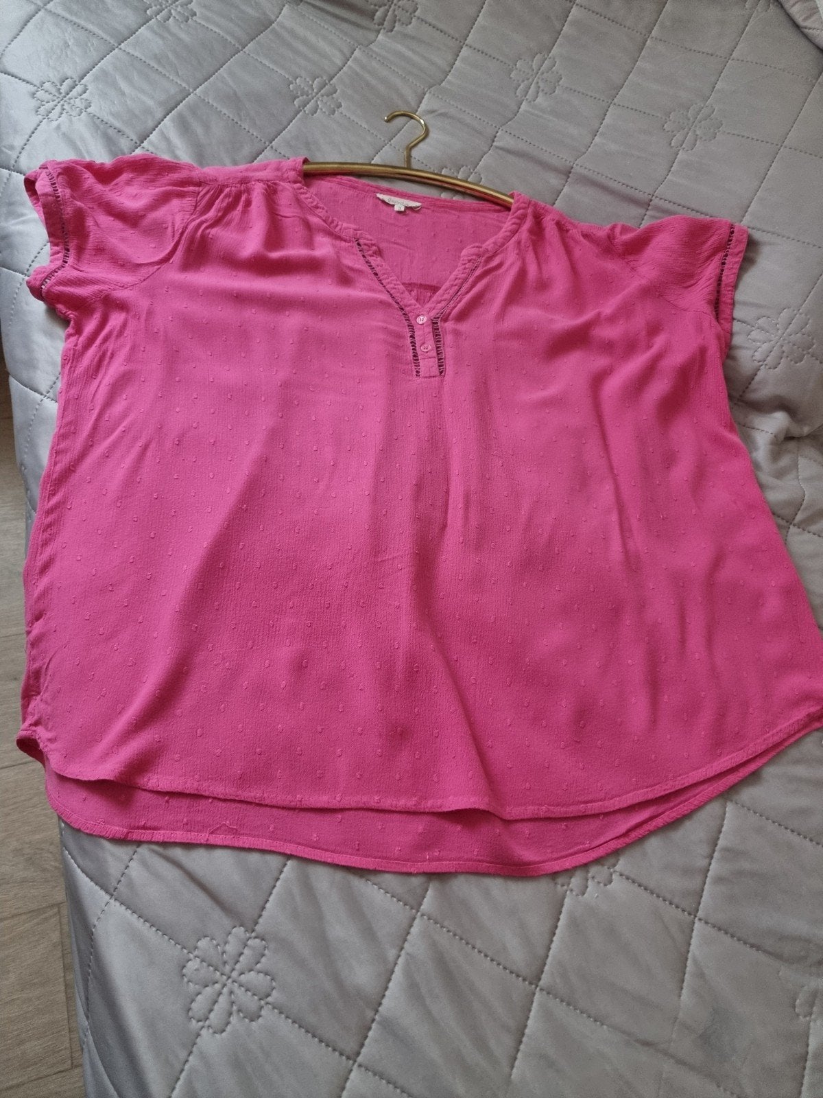 Mooie zomer-shirt, Paprika, 3

Ik weet niet welke maat 3 ist, Kleding | Dames, Paprika, Ophalen of Verzenden, Zo goed als nieuw