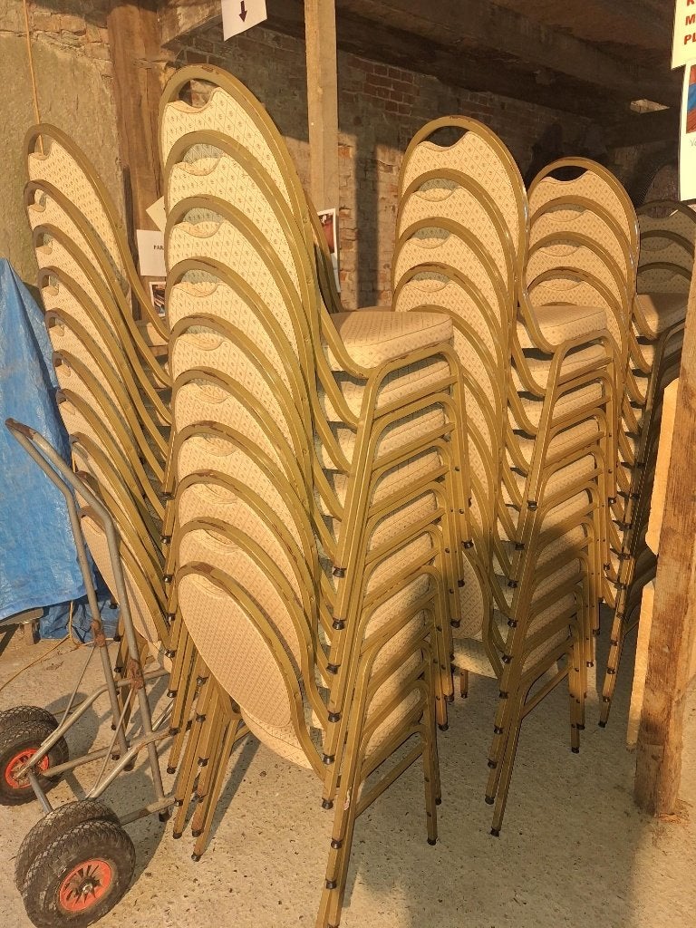 chaises de banquet empilables, ., Mobilier, Enlèvement, Utilisé