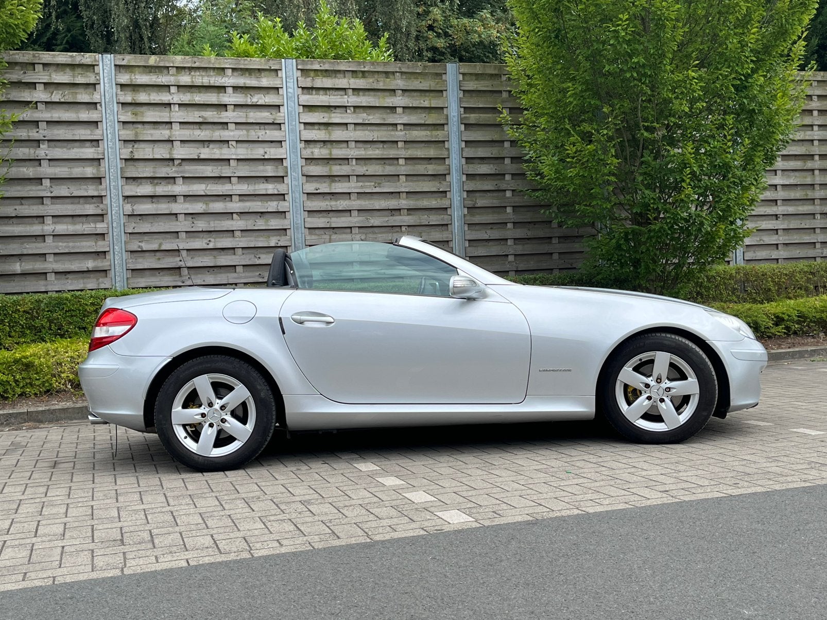 Joli cabriolet Mercedes SLK200 Kompressor GPLG/Essence., Autos, Cuir, Achat, Cabriolet, Noir