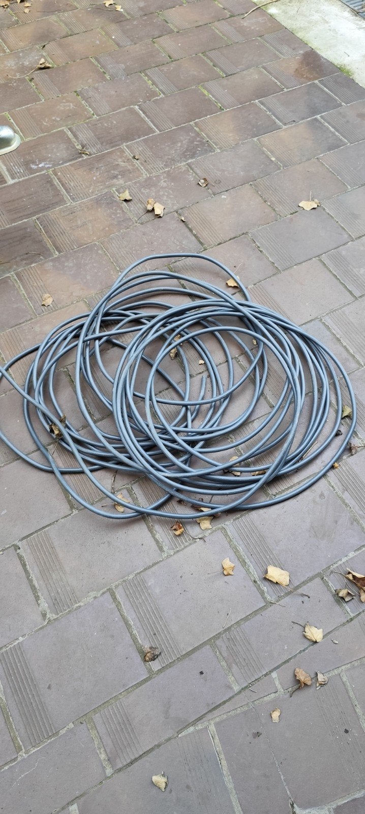 xvb-f2 4g4, Doe-het-zelf en Bouw, Elektriciteit en Kabels, Ophalen