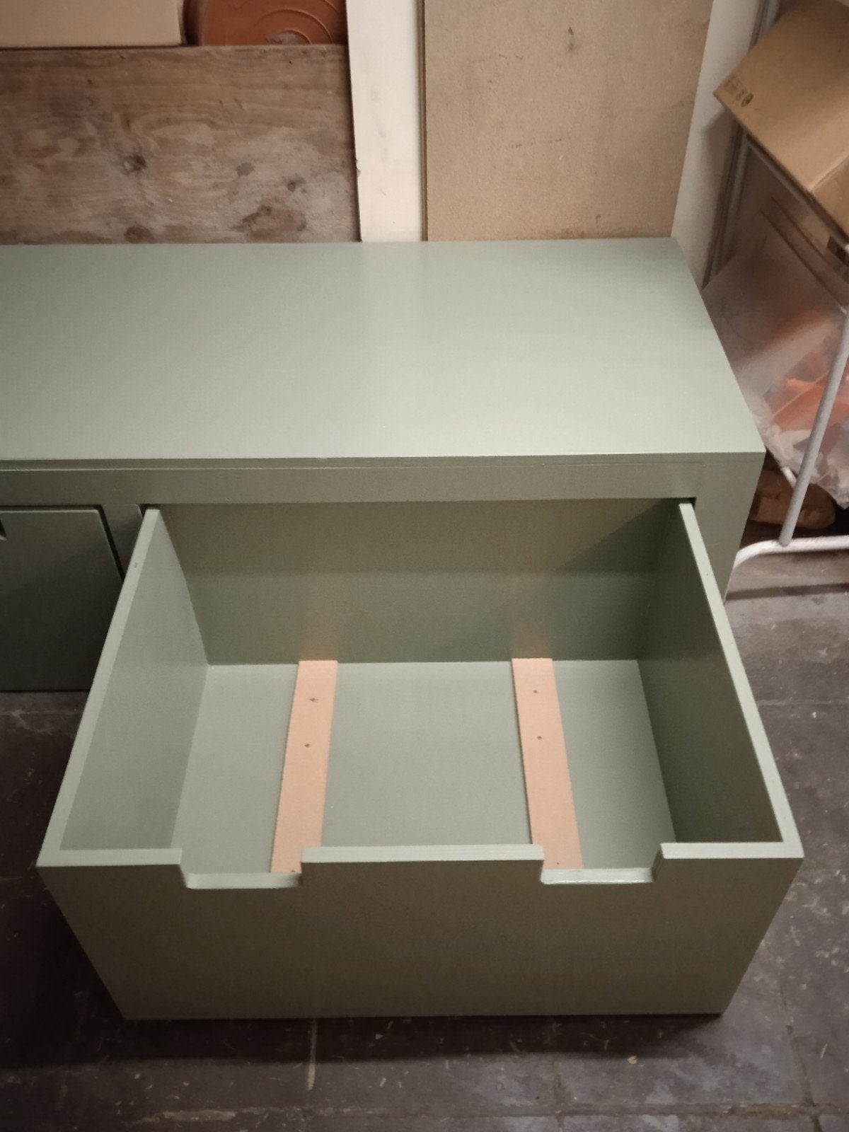 Assise et banquette de rangement robustes., Maison & Meubles, 150 à 200 cm, Enlèvement, Utilisé, 50 à 75 cm