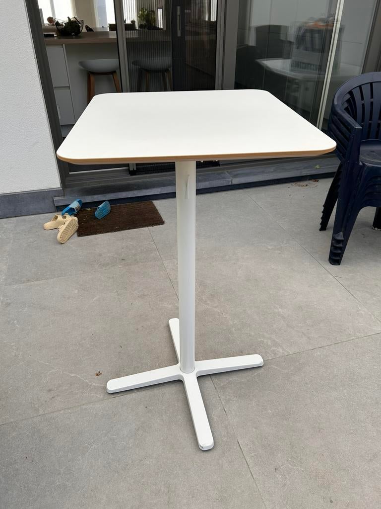 Staantafel ikea met 3 krukken, Huis en Inrichting, Ophalen of Verzenden, Zo goed als nieuw