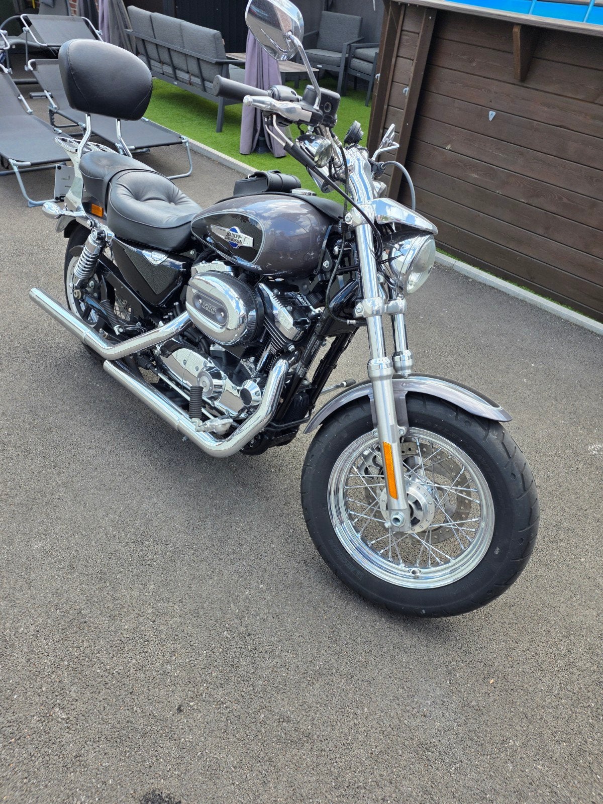 Harley davidson sportster custom xl 1200cc de 2014, 8900km, Occasion, Plus de 35 kW, Chopper, Particulier