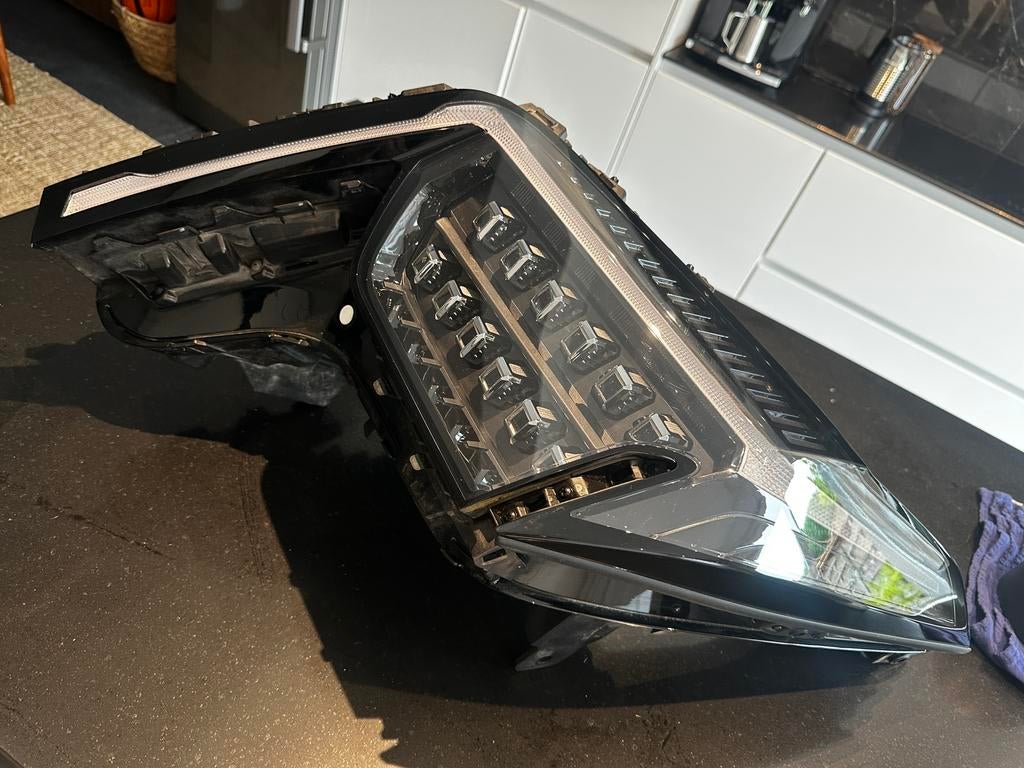 92102do130 Koplamp ev9 kia rechts, Ophalen of Verzenden, Kia