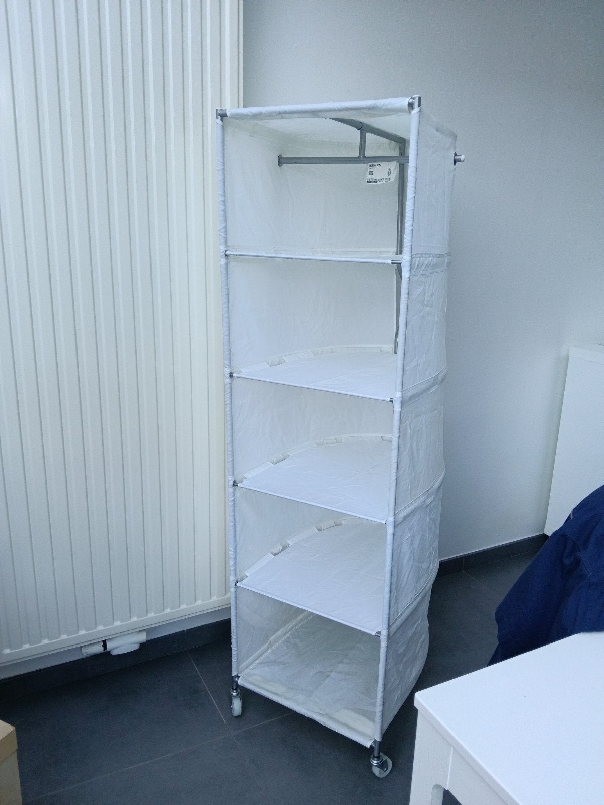 Ikea PS kledingkast met veel ruimte. Ovaal., Ophalen, Gebruikt
