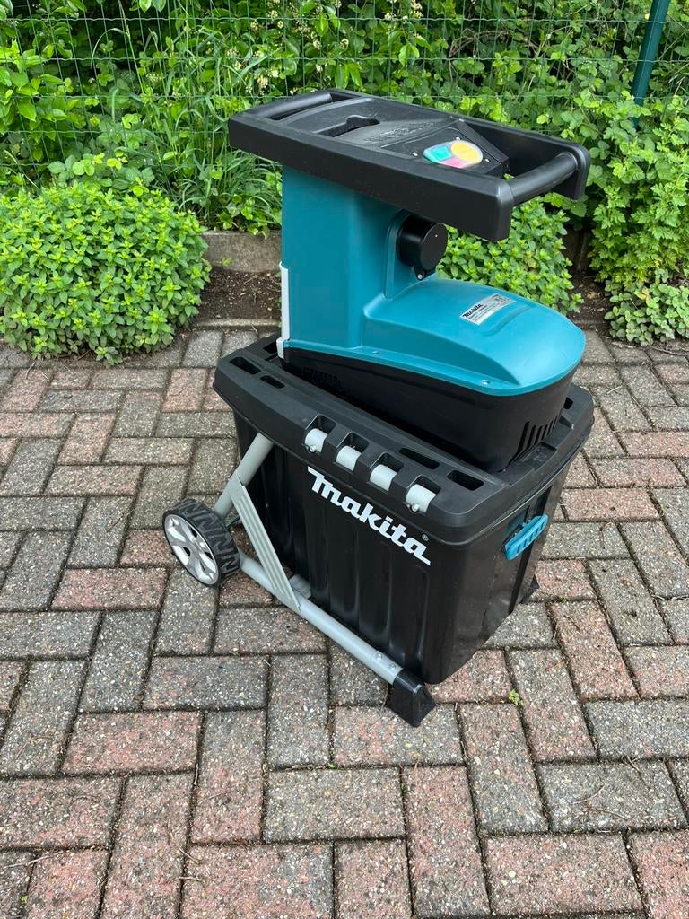 Makita UD2500, Tuin en Terras, Ophalen, Zo goed als nieuw